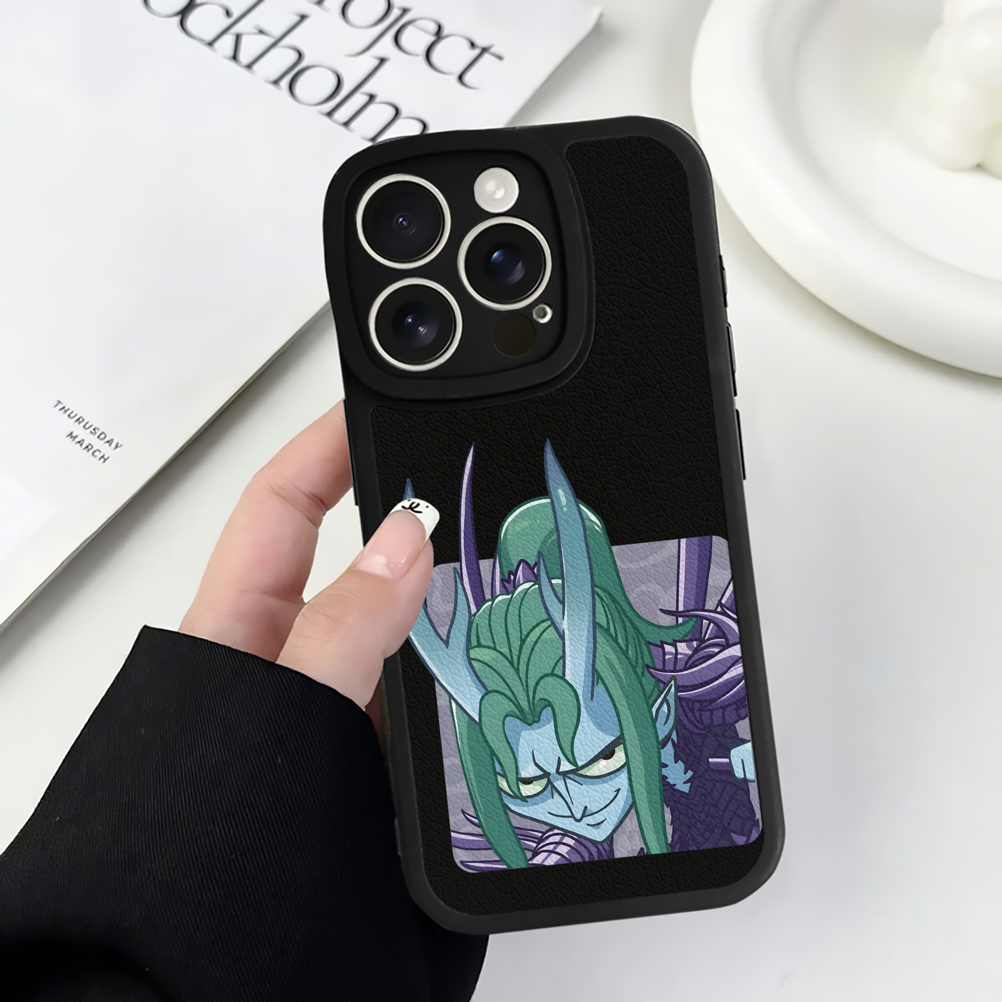 （画像用） Ne Zha 2 ナタ 魔童の大暴れ 【iPhone 16シリーズ対応】シリコンスマホケース（レザー調） 材質：シリコン